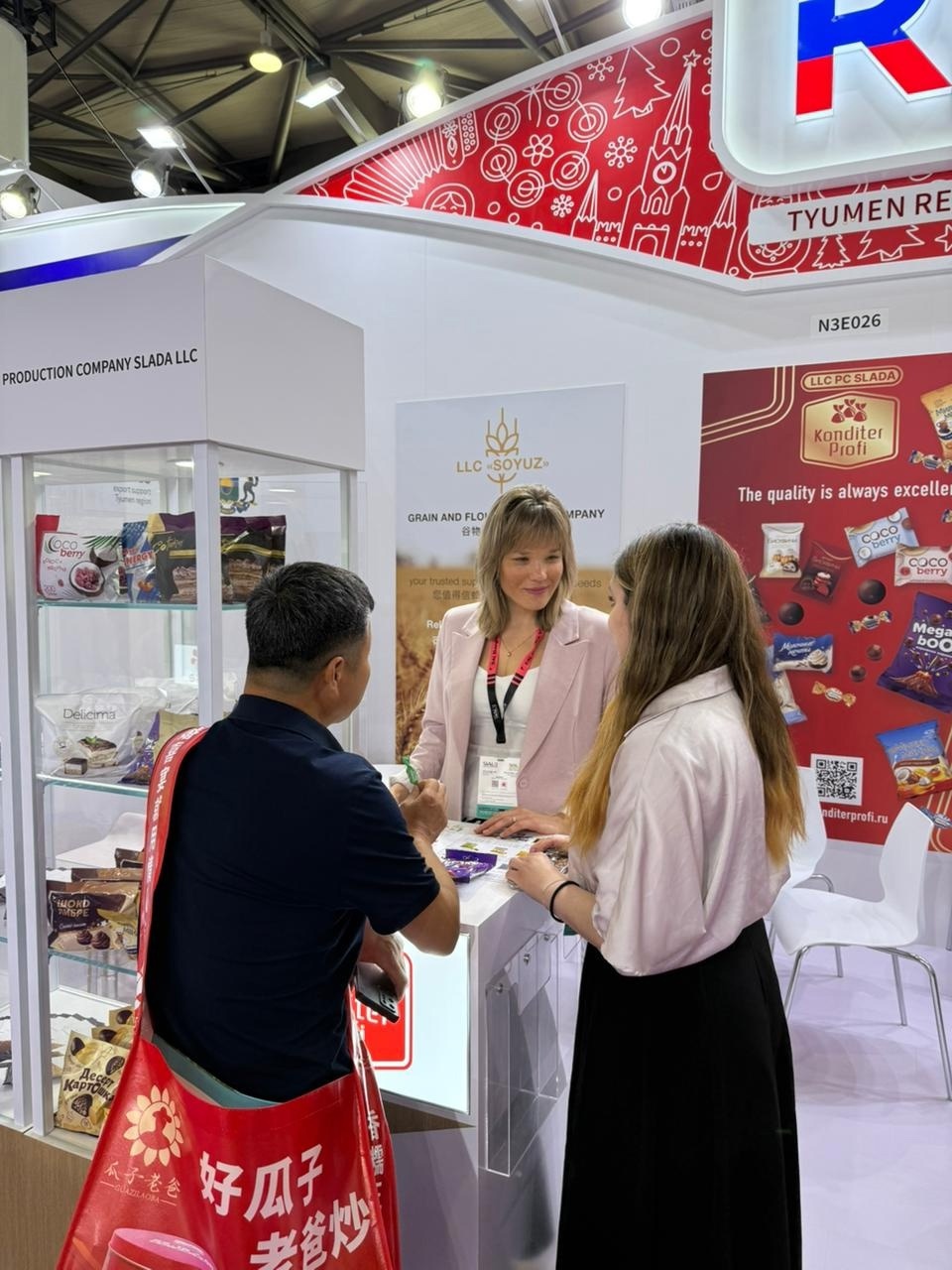 Первый день работы международной выставки продуктов питания и напитков SIAL China 2025 в Китае